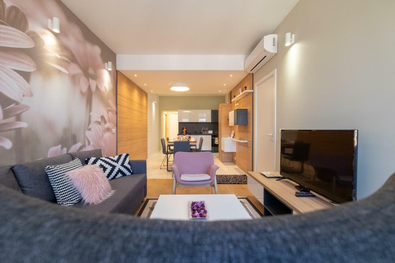 Vitosha Boulevard Two Bedroom Two Bathroom Lux Suite Σόφια Εξωτερικό φωτογραφία